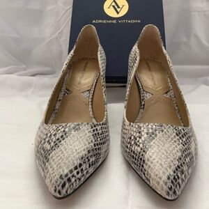 NIB Adrienne Vittadini Snake Print Heels